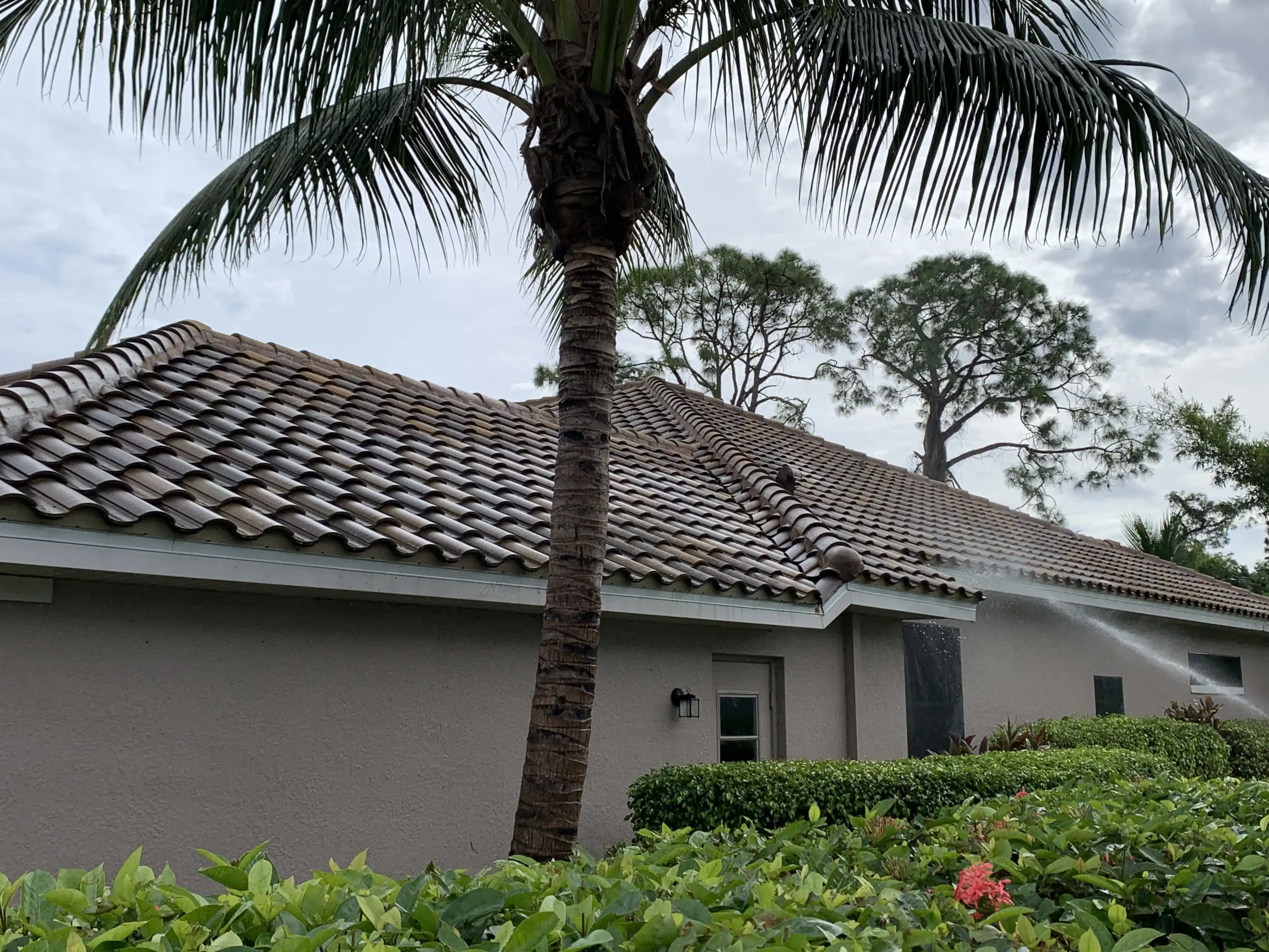 Power Wash House Naples FL — Wash & Glow 2 - Year Guarantee
